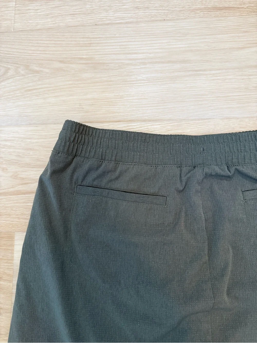 Duluth Trading Dry on the Fly Olive Green Skort Built In Shorts Size 18